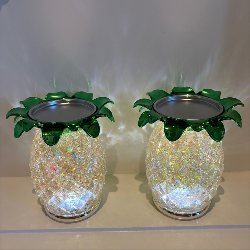 Bath & Body Works Pineapple battery operated sparkle glimmer candle holders